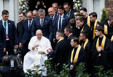 tagreuters.com2023binary_LYNXMPEJ3S03L-VIEWIMAGE