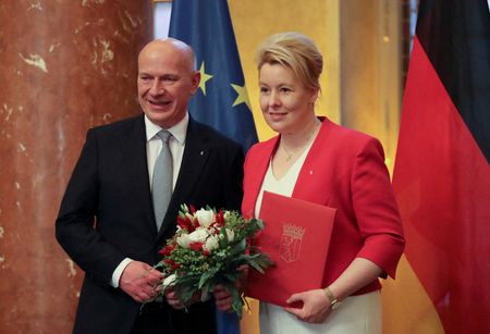 tagreuters.com2023binary_LYNXMPEJ3Q0WS-VIEWIMAGE